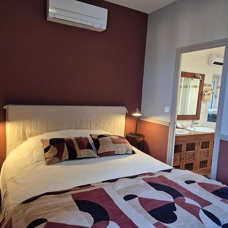 Logishotels Le Relais Du Quercy Meyssac Экстерьер фото