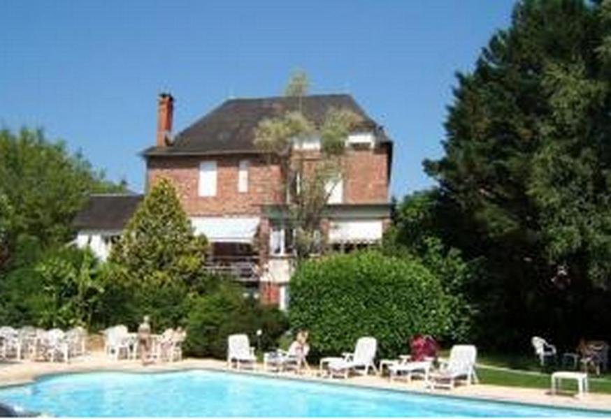 Logishotels Le Relais Du Quercy Meyssac Экстерьер фото